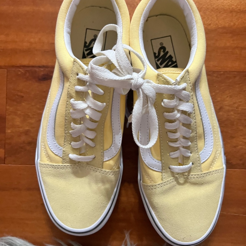 Never worn Vans. Minor scuffs on the shoes from being stored